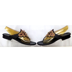 Donald J. Pliner Gusa Beaded Flower Sandals Made in Italy Women's Size 9.5